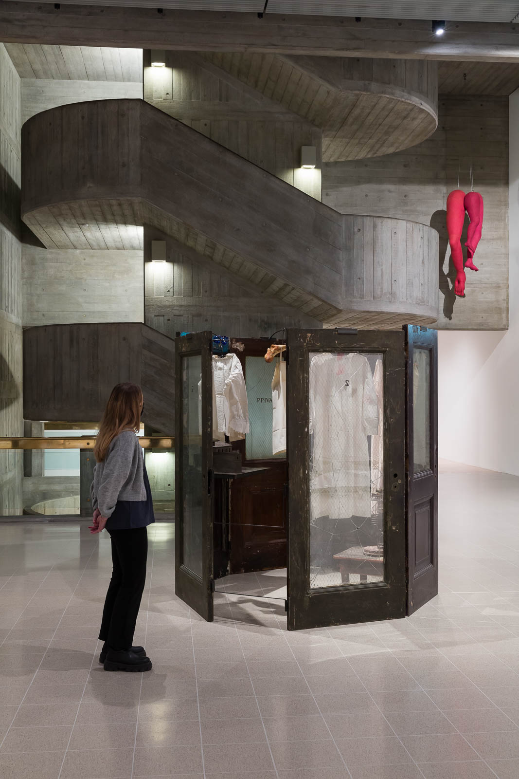 Louise Bourgeois: The Woven Child review – everyday horror shows