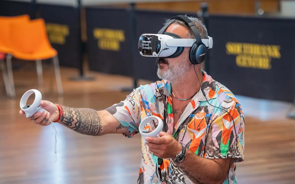 Virtual Orchestra: Play Along